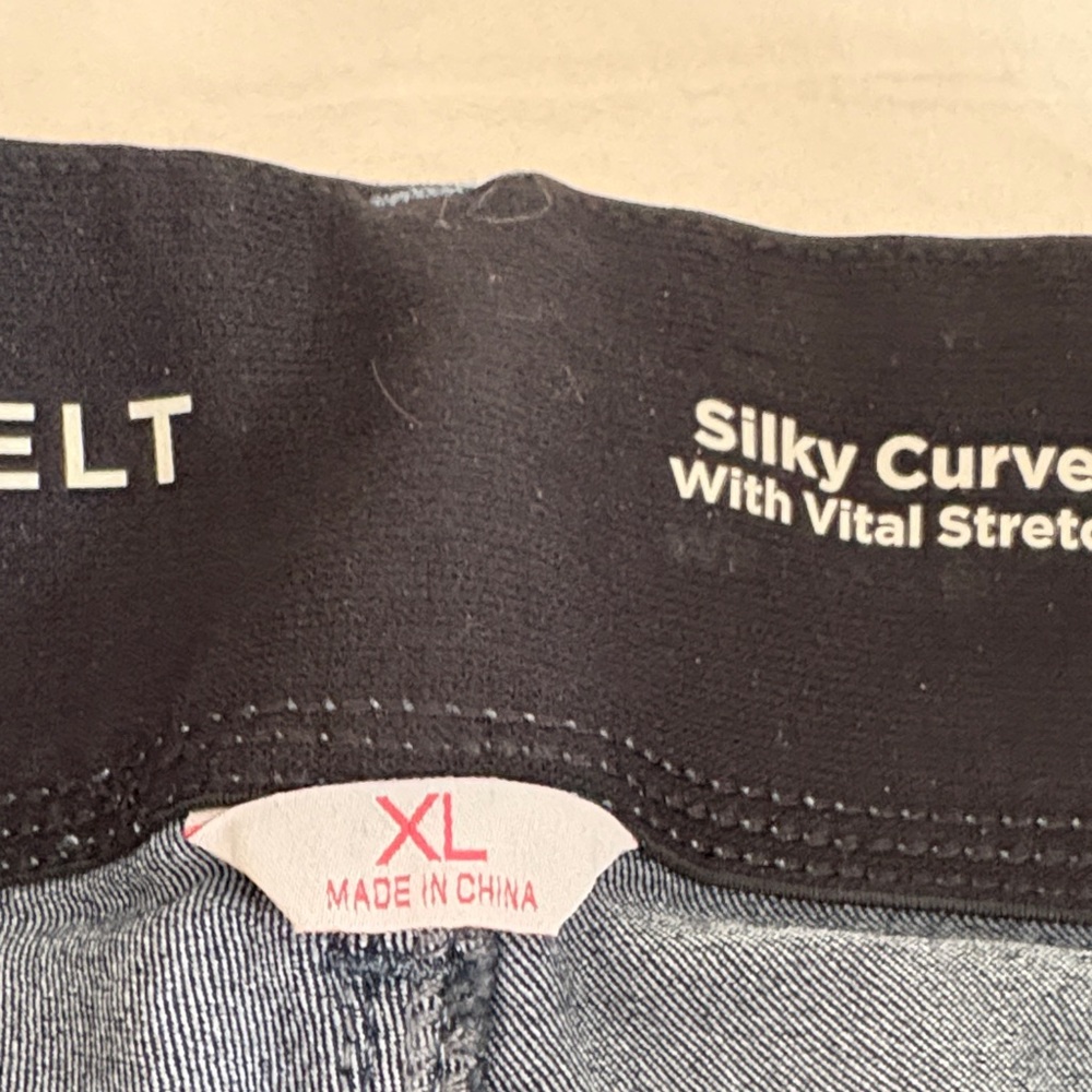 Laurie Felt Women's Midnight Blue Boot Cut Jeans - Picture 2 of 4